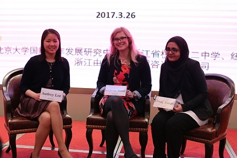 New York Academy of Sciences (NYAS) Director Stephanie Wortel-London with NYAS 1000 Girls, 1000 Futures mentees Audrey Lee (left) and Urooj Ansari (right). (Hangzhou/Wang Peiyu)